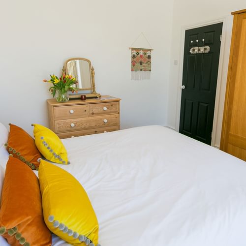 Treforris Rhosneigr Anglesey queen bedroom 1920x1080