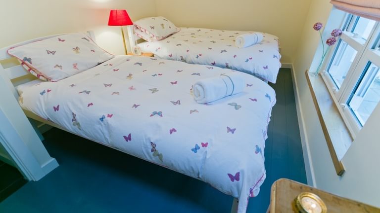 Twin room Ty Gwyn Llanddona Anglesey Boltholes and hideaways by the beach
