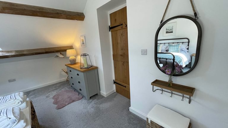 Ty Coets Brynsiencyn Anglesey bedroom 4 1920x1080