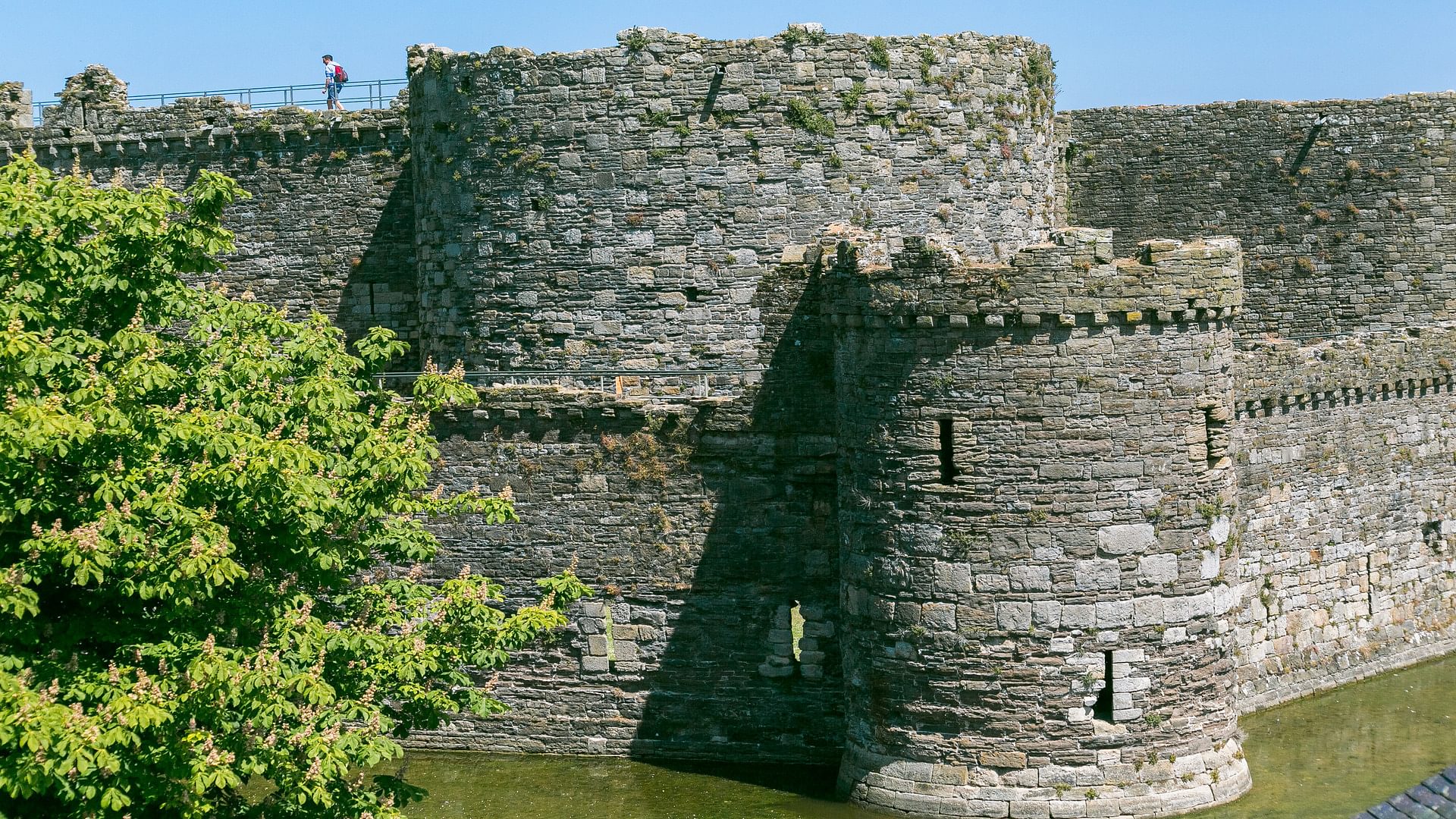 Ty Castell 1 A Bulkeley place Beaumaris Anglesey LL588 AP Boltholes castellations 1920x1080