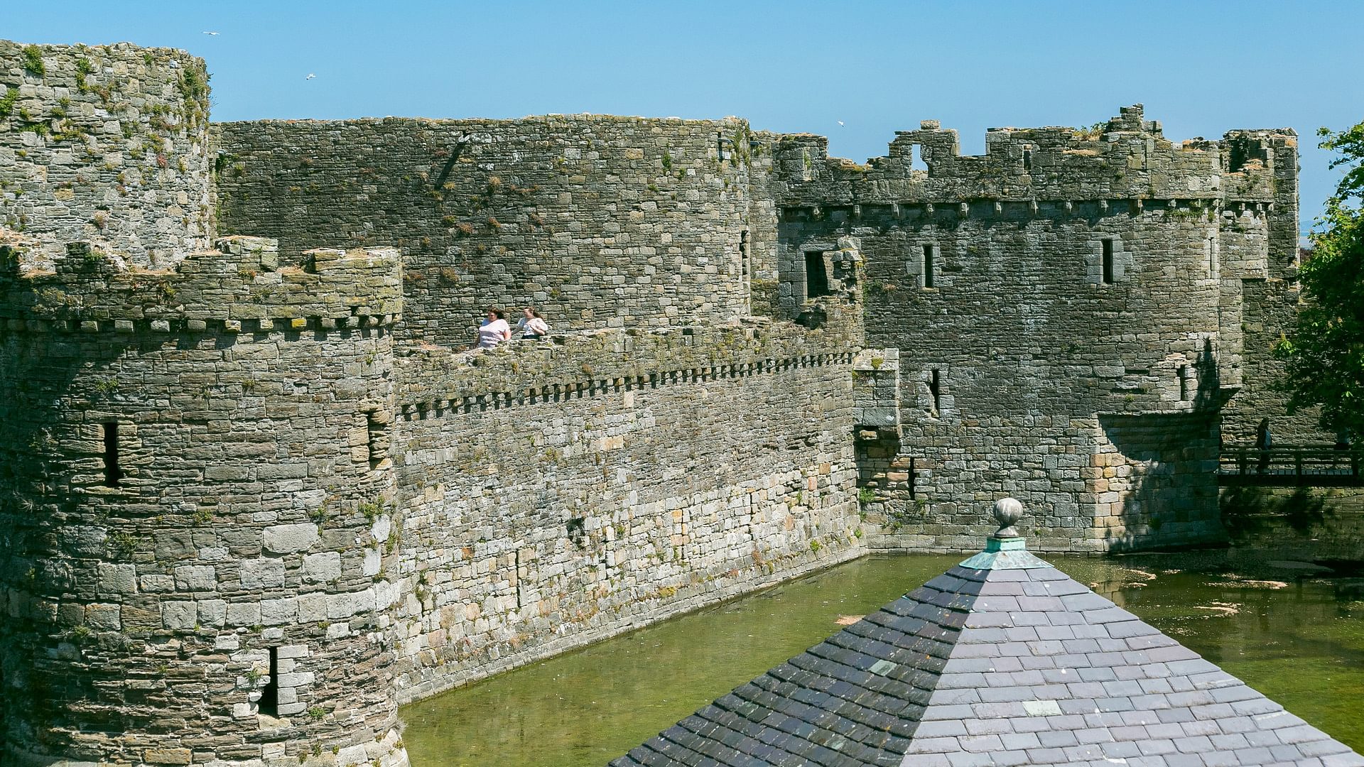 Ty Castell 1 A Bulkeley place Beaumaris Anglesey LL588 AP Boltholes castle shot 1920x1080