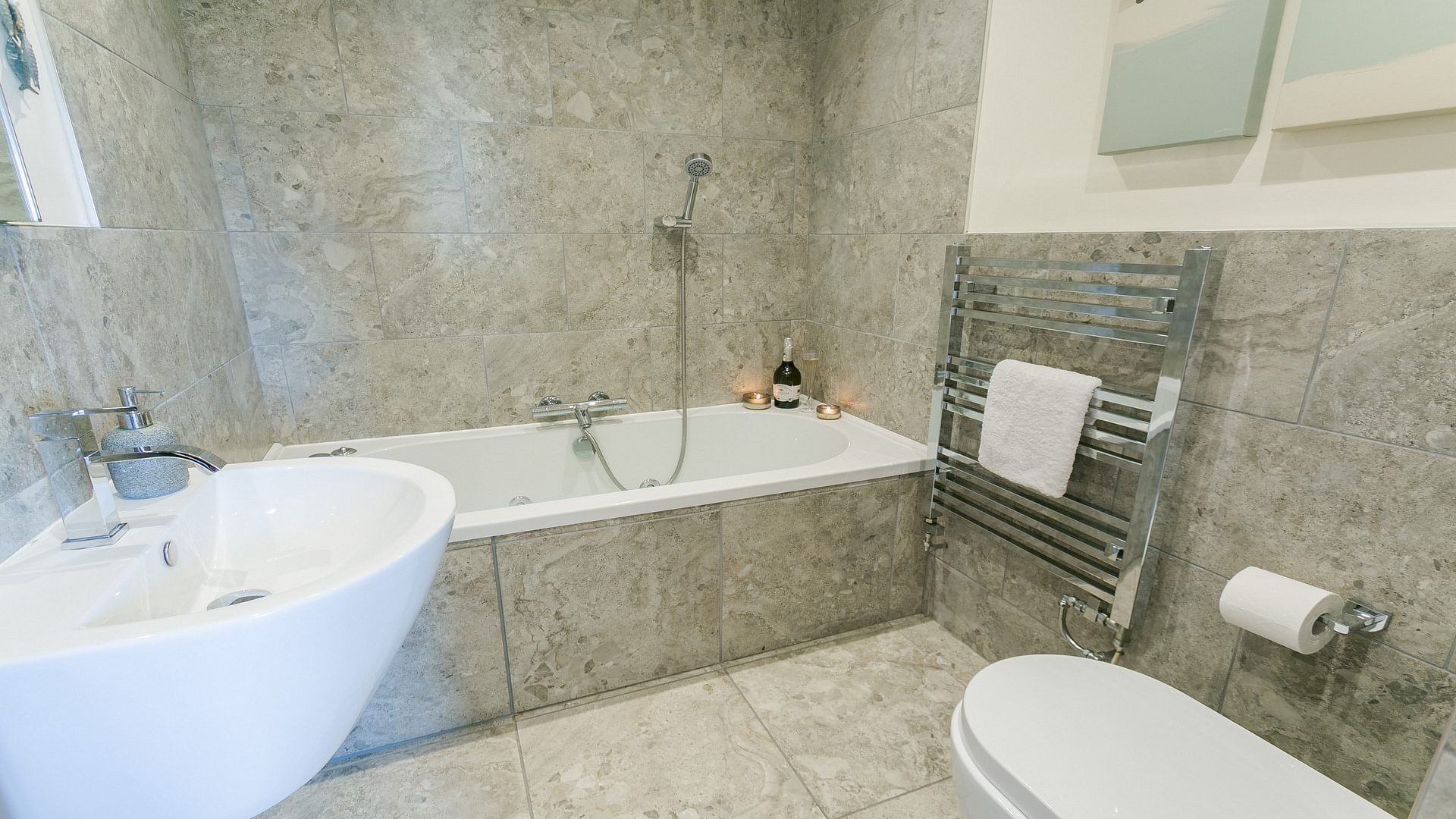 Ty Gan Y Mor Nefyn Pwllheli Gwynedd Nefyn Pwllheli LL53 6 LN bathroom 1920x1080