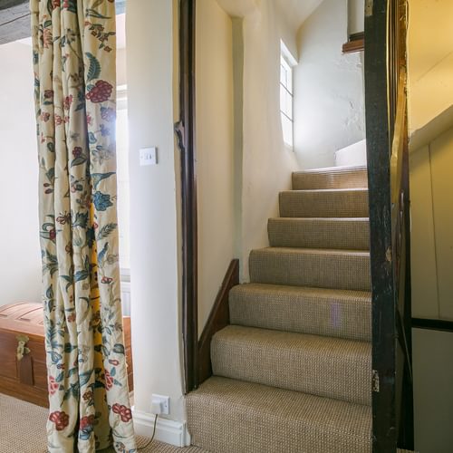Ty Fry Manor rhoscefnhir Pentraeth Anglesey LL75 8 YT inner stairs 1920x1080