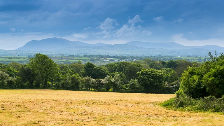 Ty Poeth Llanedwen Brynsciencyn Anglesey LL616 TT longer view 1920x1080