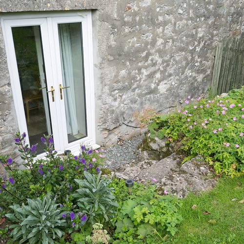 Tyn Lon back garden french doors 1920x1080 2020 11 11 172656