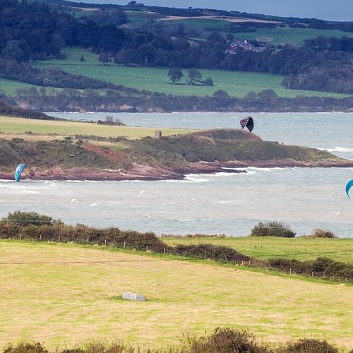 Tyn Lon kite surfers lligwy beach 1920x1080 2020 11 11 172830