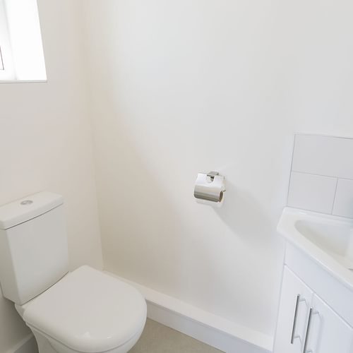 Ynys Las Rhoscolyn Anglesey bathroom 1920x1080
