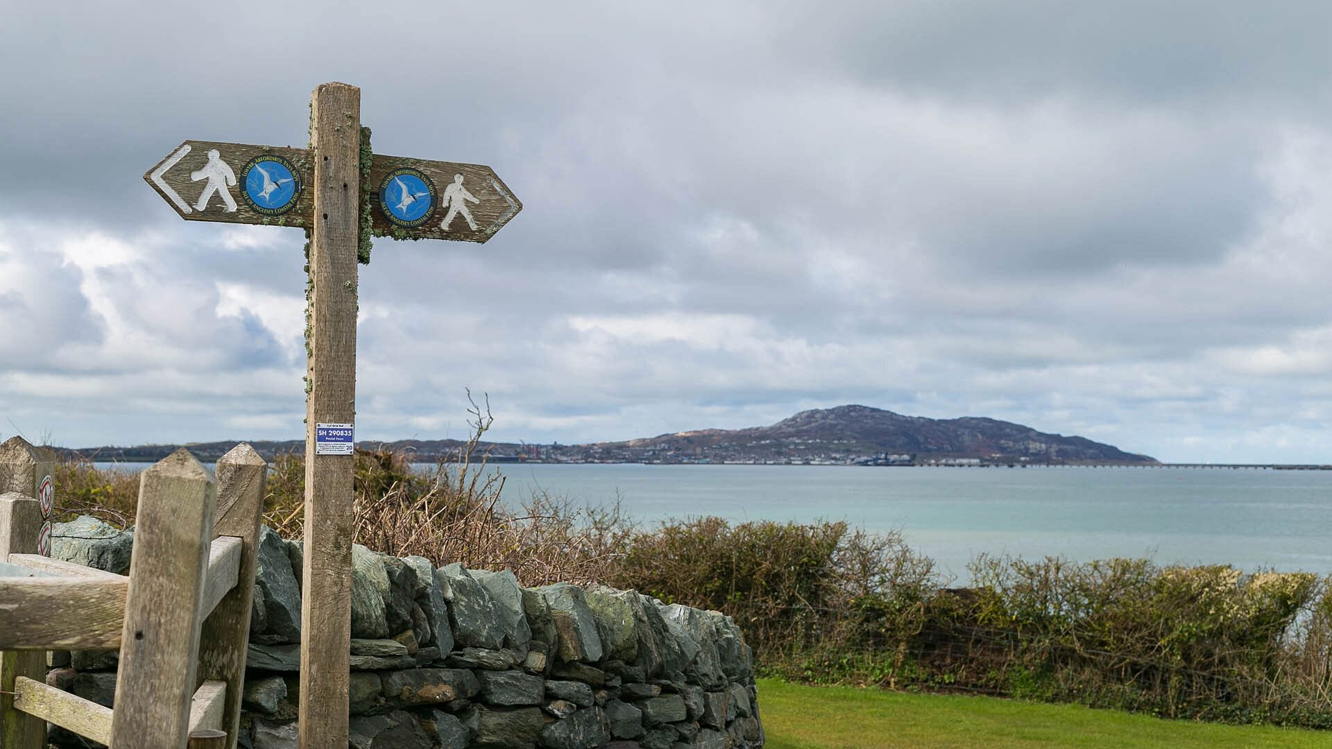 Yr Efail Church Bay Anglesey coastal path sign 1920x1080